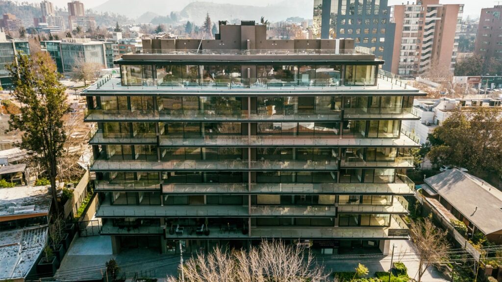 Fotografía de proyecto Edificio Walk en Vitacura - Exxacon Inmobiliaria